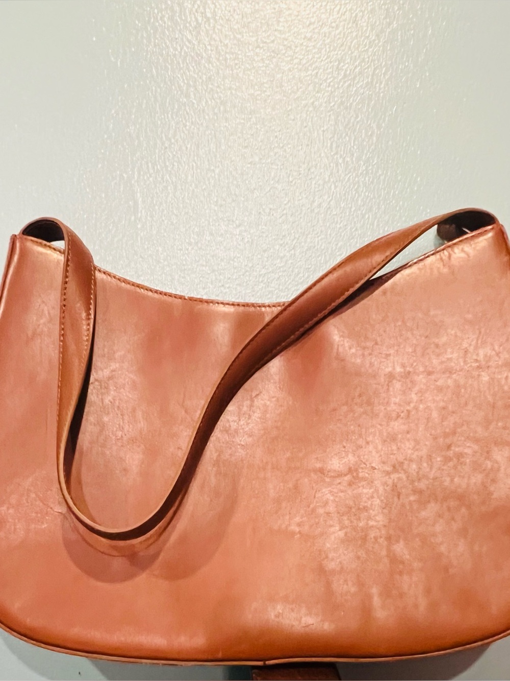 Ann Taylor Smooth Leather Shoulder Bag in Warm Tan